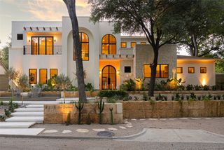 8215 San Cristobal Drive, Dallas, TX 75218