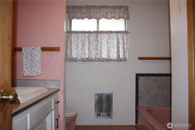 800 N Kentucky Avenue, East Wenatchee, WA 98802