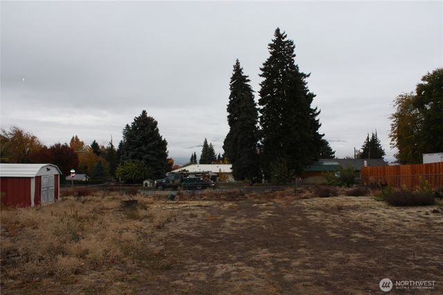 800 N Kentucky Avenue, East Wenatchee, WA 98802