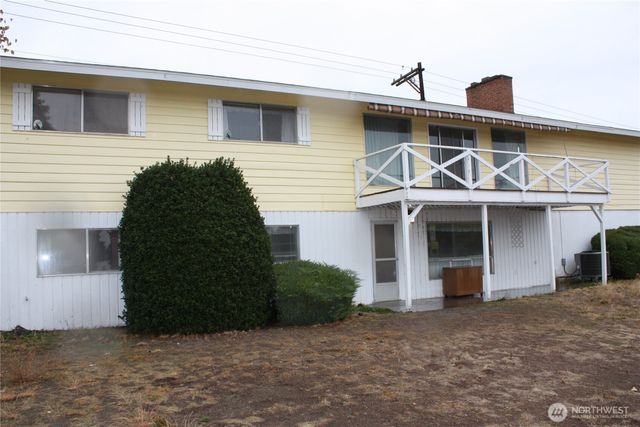 800 N Kentucky Avenue, East Wenatchee, WA 98802