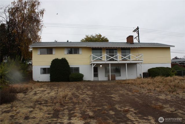 800 N Kentucky Avenue, East Wenatchee, WA 98802