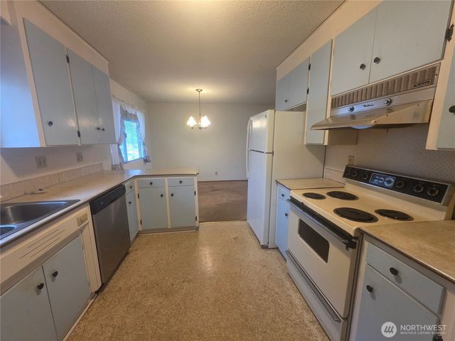 800 N Kentucky Avenue, East Wenatchee, WA 98802