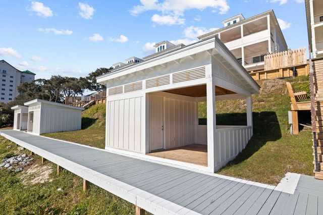 714 Harbor Boulevard, Destin, FL 32541