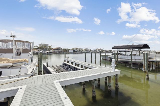 714 Harbor Boulevard, Destin, FL 32541