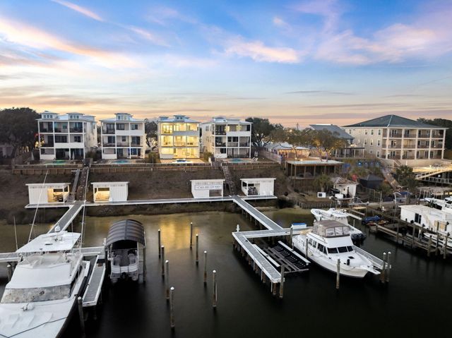 714 Harbor Boulevard, Destin, FL 32541