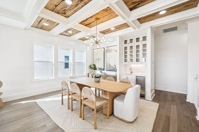 714 Harbor Boulevard, Destin, FL 32541