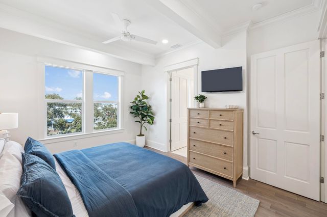 714 Harbor Boulevard, Destin, FL 32541