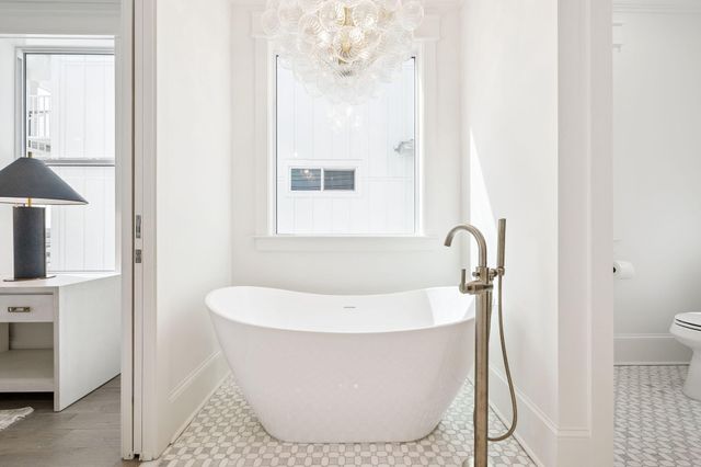 714 Harbor Boulevard, Destin, FL 32541