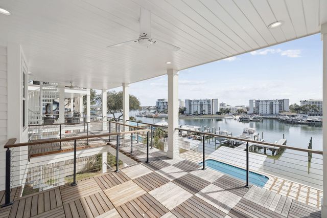 714 Harbor Boulevard, Destin, FL 32541