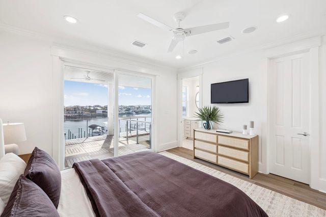 714 Harbor Boulevard, Destin, FL 32541