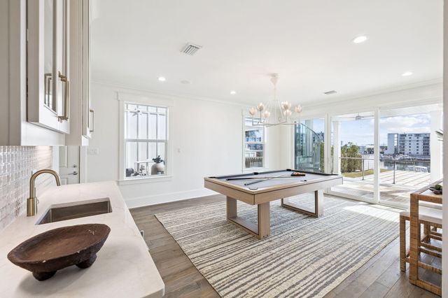 714 Harbor Boulevard, Destin, FL 32541