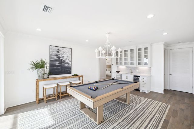 714 Harbor Boulevard, Destin, FL 32541