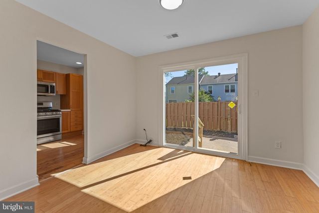 5537 KENDRICK LN, Burke, VA 22015