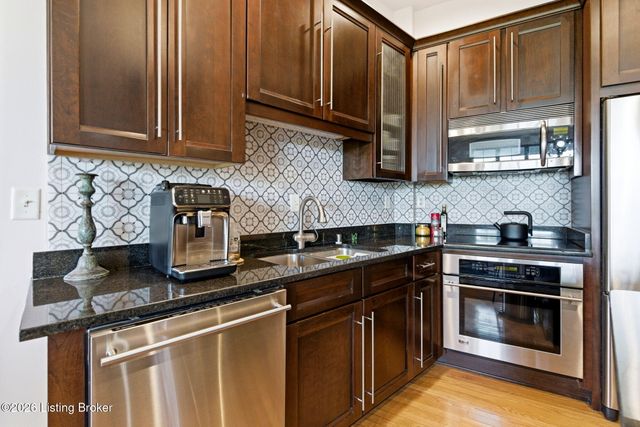 2011 Frankfort Ave 408, Louisville, KY 40206
