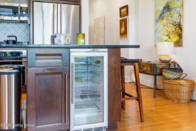 2011 Frankfort Ave 408, Louisville, KY 40206