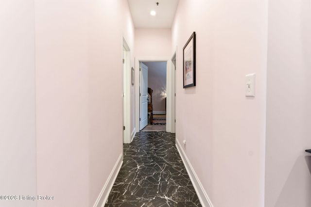 2011 Frankfort Ave 408, Louisville, KY 40206