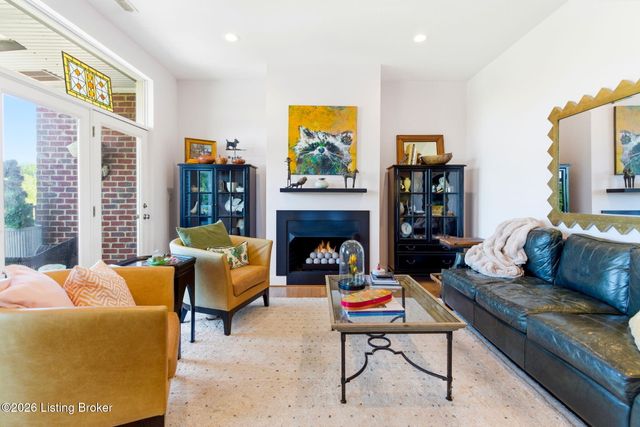 2011 Frankfort Ave 408, Louisville, KY 40206