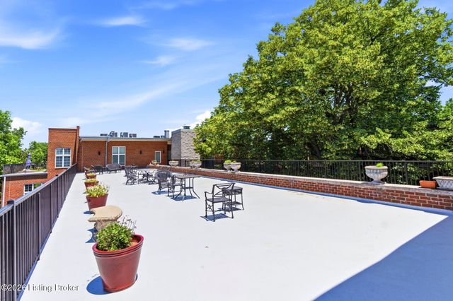2011 Frankfort Ave 408, Louisville, KY 40206