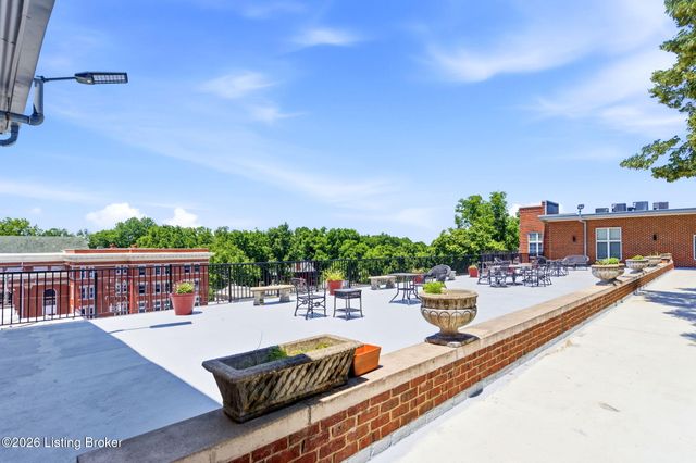 2011 Frankfort Ave 408, Louisville, KY 40206
