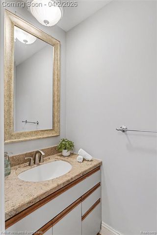 893 Dressler Lane, Rochester Hills, MI 48307