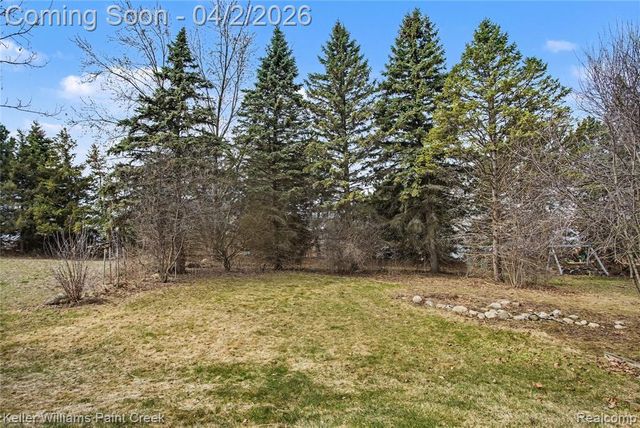 893 Dressler Lane, Rochester Hills, MI 48307