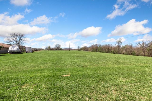 2680 Old Capps Road, Harrison, AR 72601