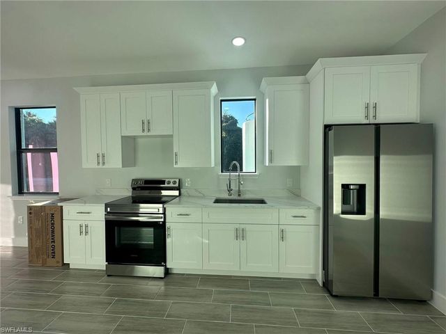 3617 26th AVE SE, Naples, FL 34117