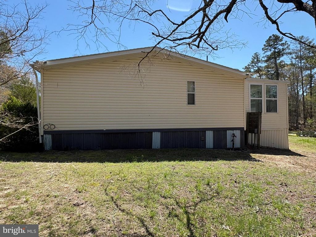 Image 19 of property listing at 5460 SANDY HILL RD, Quantico, MD 21856