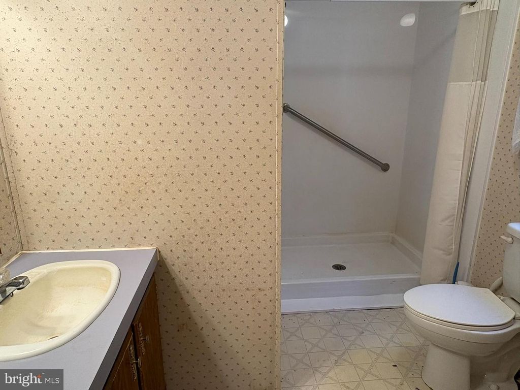 Image 9 of property listing at 5460 SANDY HILL RD, Quantico, MD 21856