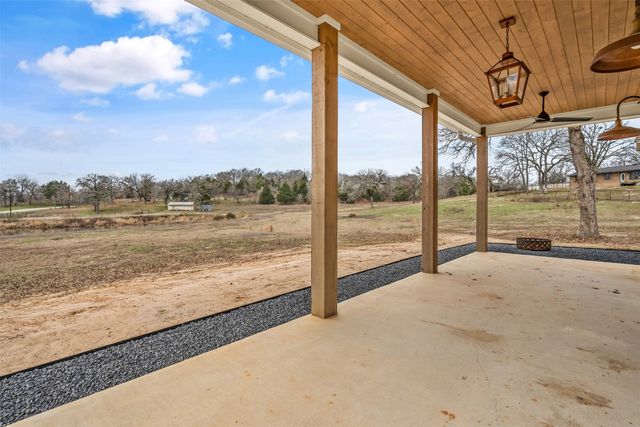 23326 County Road 448, Lindale, TX 75771
