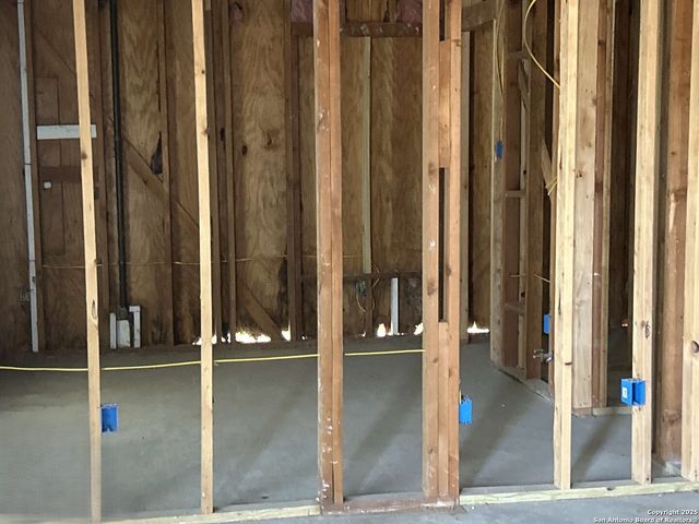 2618 Lombrano St, San Antonio, TX 78228