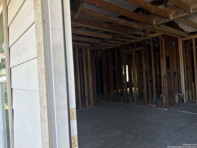 2618 Lombrano St, San Antonio, TX 78228