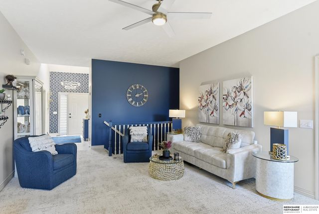 15607 Edna Circle, Omaha, NE 68136