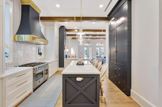 804 Harbour Isles Place, North Palm Beach, FL 33410