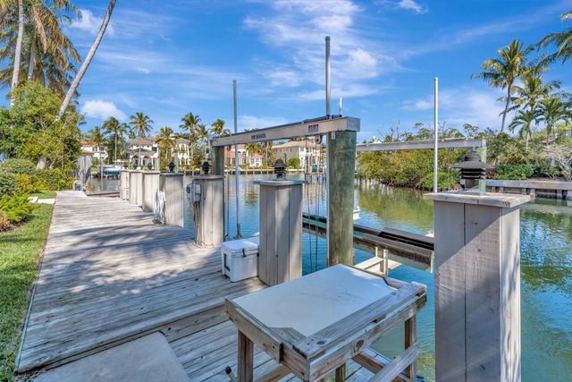 804 Harbour Isles Place, North Palm Beach, FL 33410