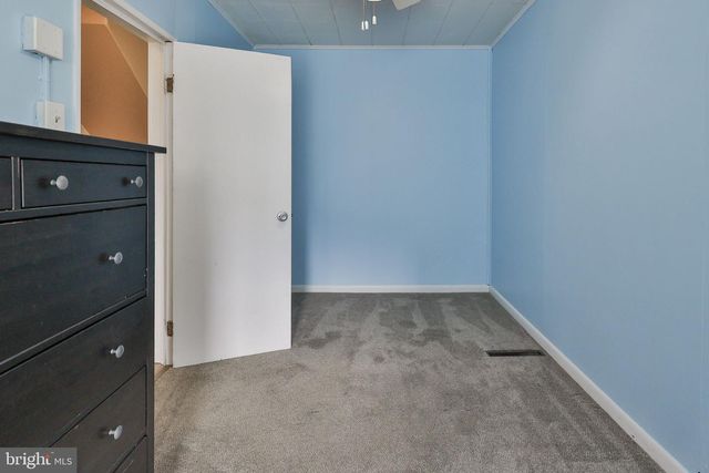 2045 KENMORE AVE, Bethlehem, PA 18018