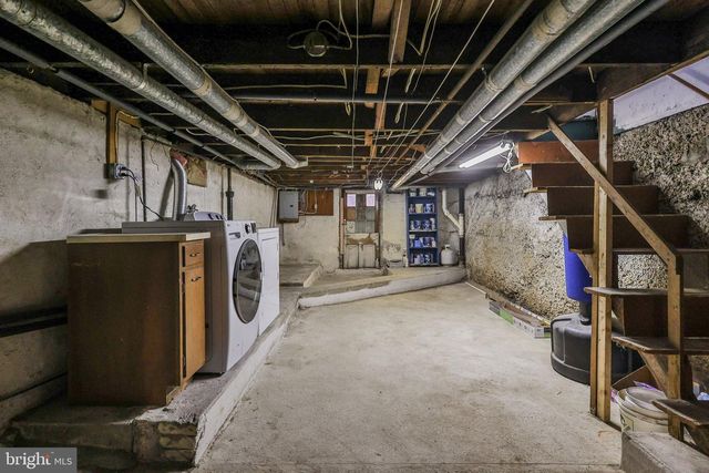 2045 KENMORE AVE, Bethlehem, PA 18018