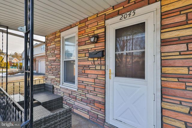 2045 KENMORE AVE, Bethlehem, PA 18018