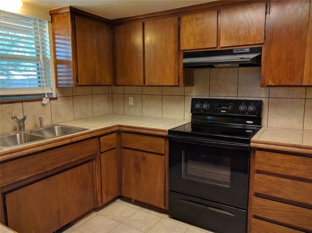 2119 Teresa Drive, Norman, OK 73071