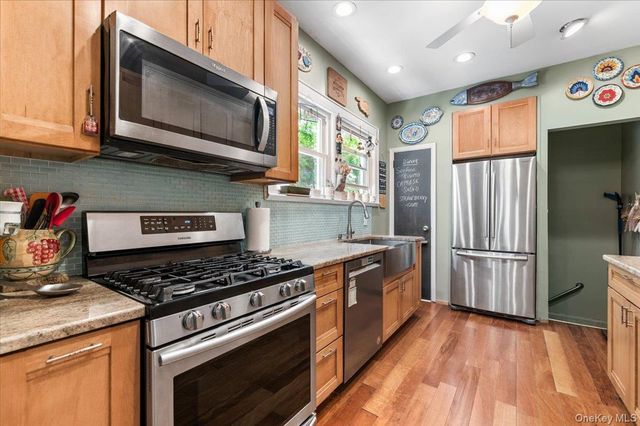323 E Walnut Street, Long Beach, NY 11561