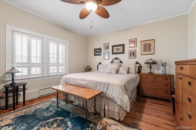 323 E Walnut Street, Long Beach, NY 11561