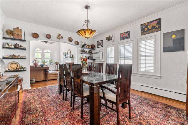 323 E Walnut Street, Long Beach, NY 11561