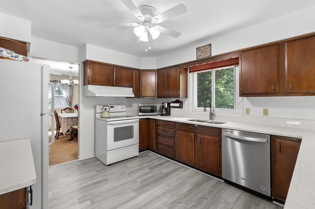 7732 E S Avenue, Scotts, MI 49088