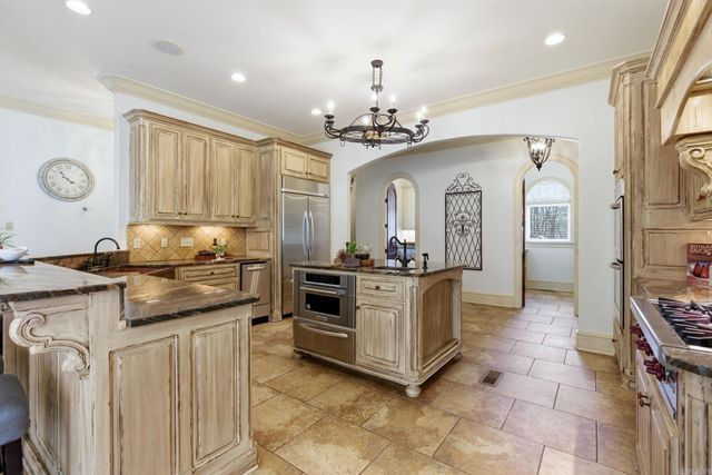 31 Cravache Court, Little Rock, AR 72223