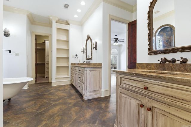 31 Cravache Court, Little Rock, AR 72223