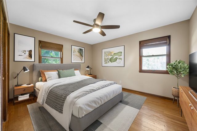 4390 Ridge Road, Cedar Rapids, IA 52411