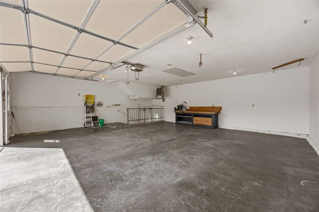 4390 Ridge Road, Cedar Rapids, IA 52411