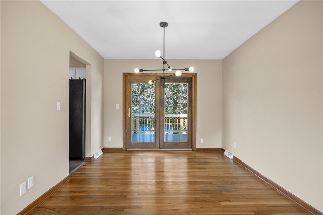 4390 Ridge Road, Cedar Rapids, IA 52411