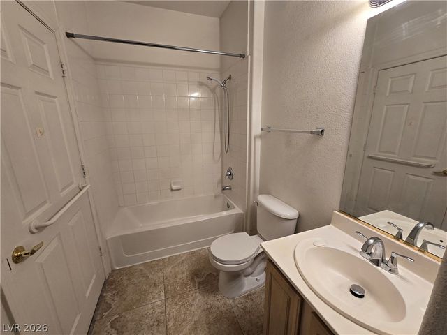 3924 Quiet Pine Street 202, Las Vegas, NV 89108