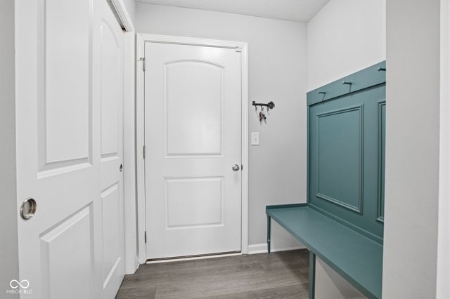 1906 Doncaster Drive, Avon, IN 46123